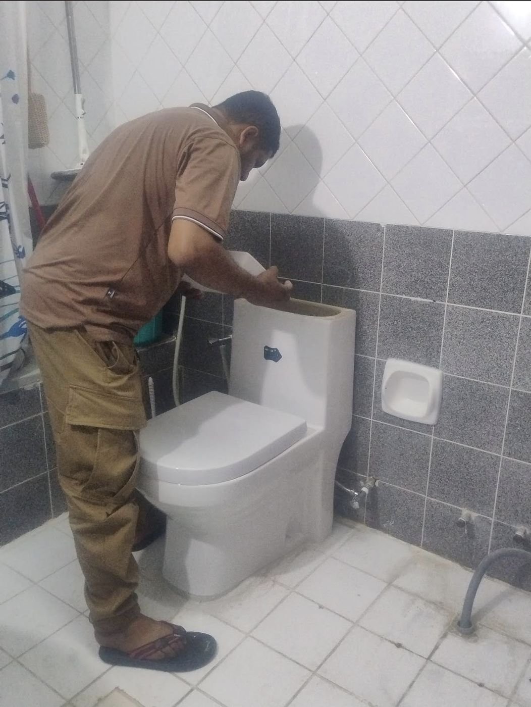 Toilet and WC siphon repair
